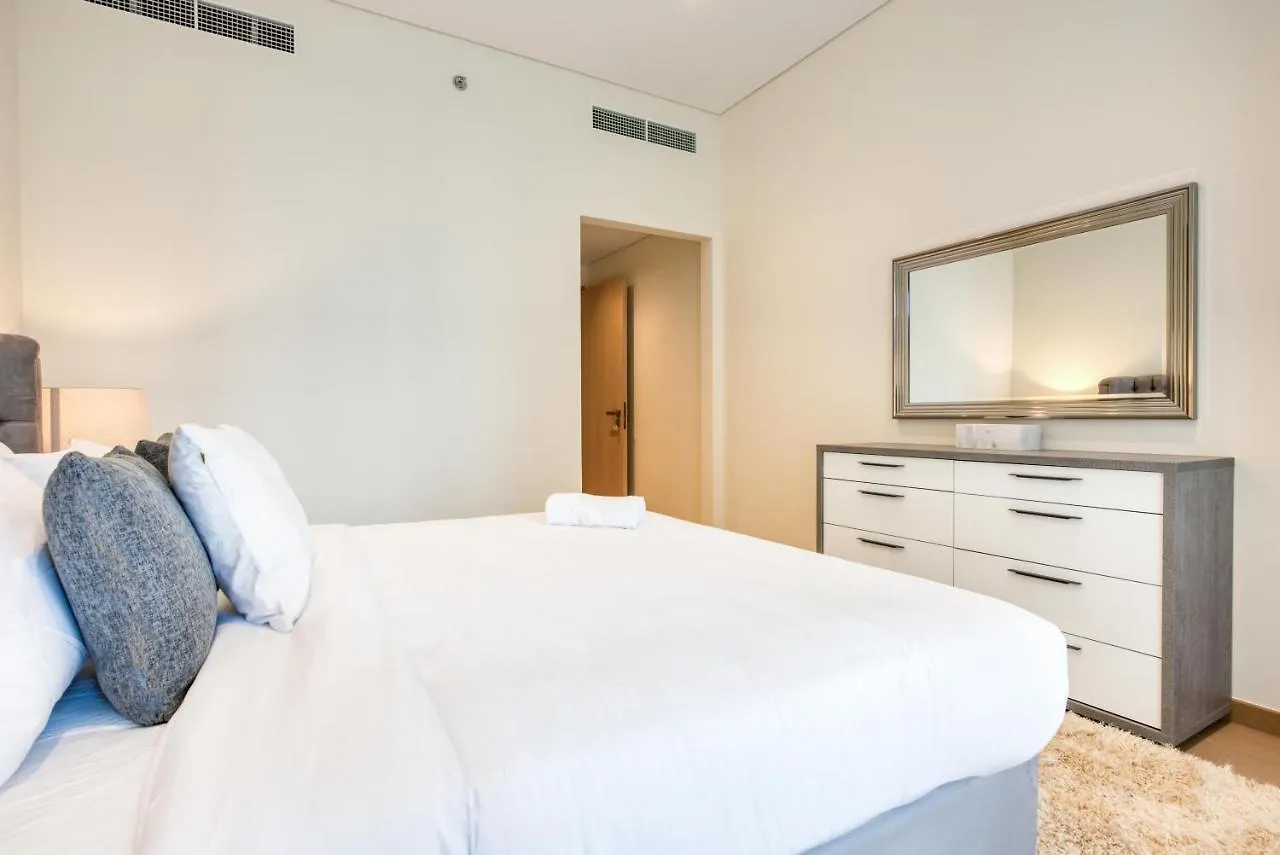 Apartment Rh- Modern Comfort, Bright 1Br Near Dubai Mall, City Views