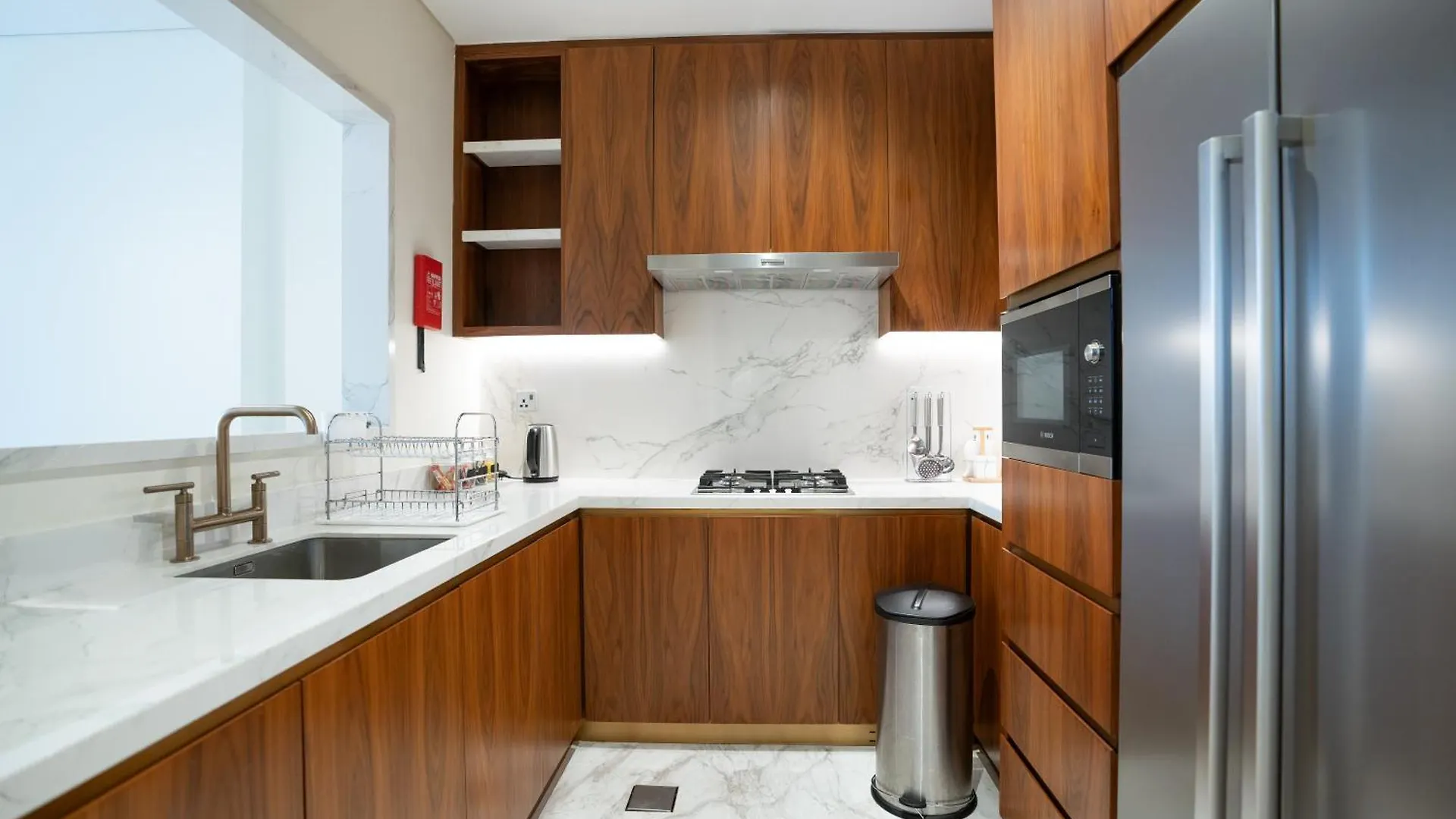 Rh- Modern Comfort, Bright 1Br Near Dubai Mall, City Views