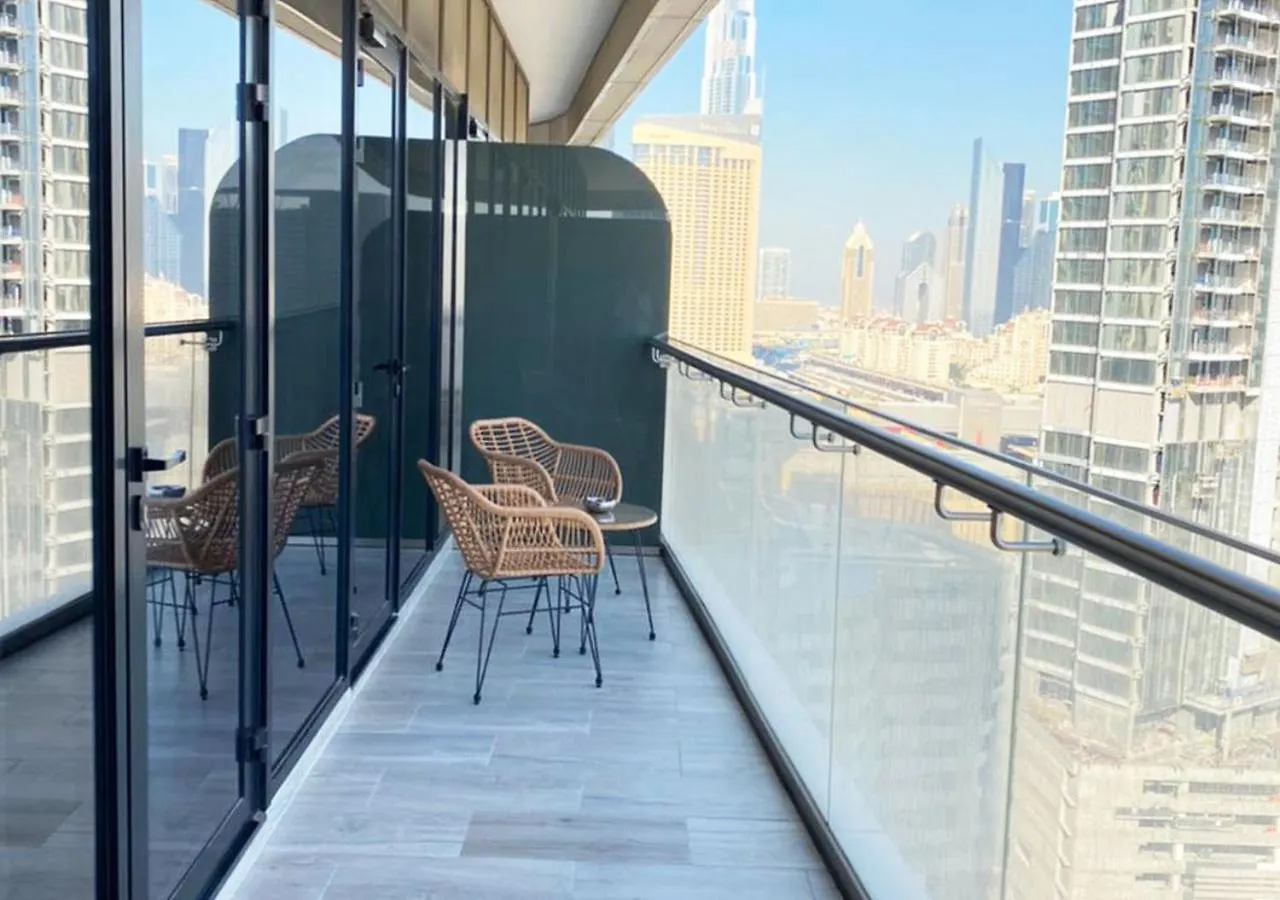 Rh- Modern Comfort, Bright 1Br Near Dubai Mall, City Views